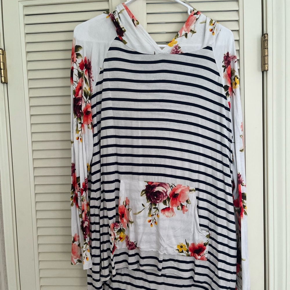 Gently used E Luna Women’s size large hoodie